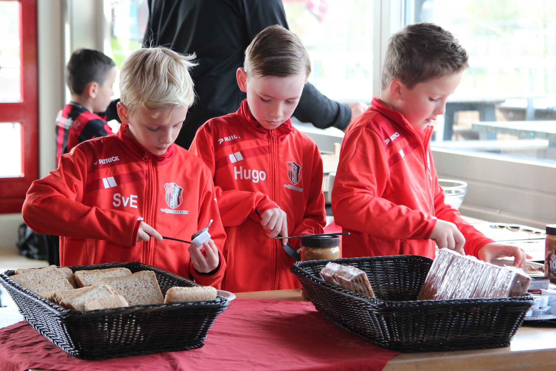 Ontbijt in de kantine als vliegende start